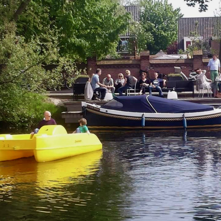 Waterfietsen of kanoën in de Piushaven